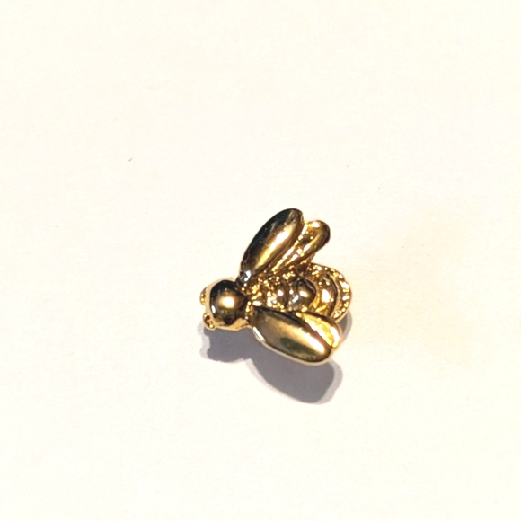 Other - Vintage Petite Gold-toned Honeybee Lapel Pin. Hat Tack. Insect Brooch.
